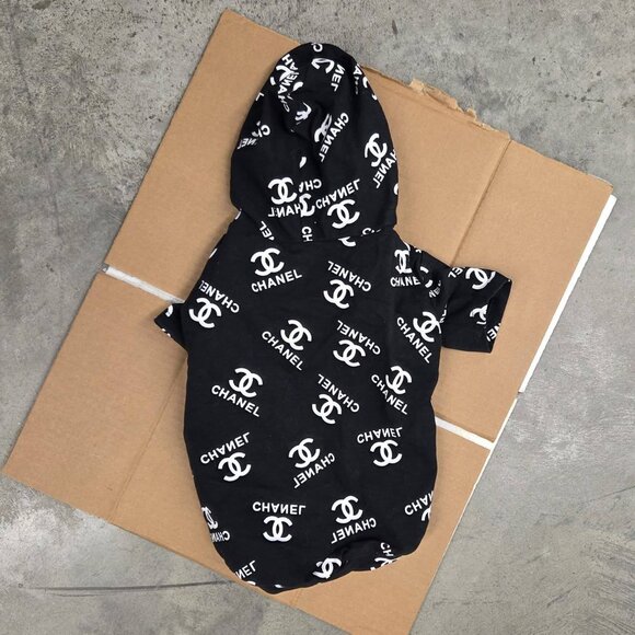Chanel Hoodie for small pets - Picture 4 of 4